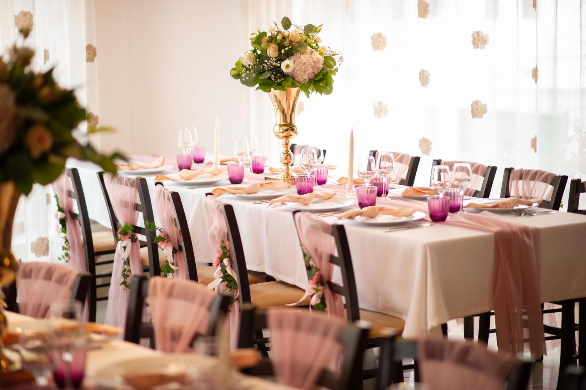 Pensiune Restaurant Indus 锡比乌盐矿镇 外观 照片